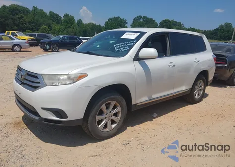 2013 Toyota Highlander Base V6 z USA, uszkodzony, nr VIN 5TDBK3EH7DS238644